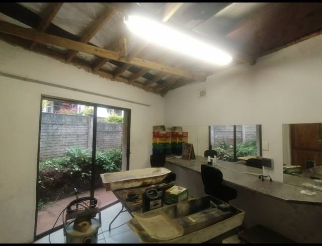 4 BEDROOM FREESTANDING FOR SALE IN PANORAMA